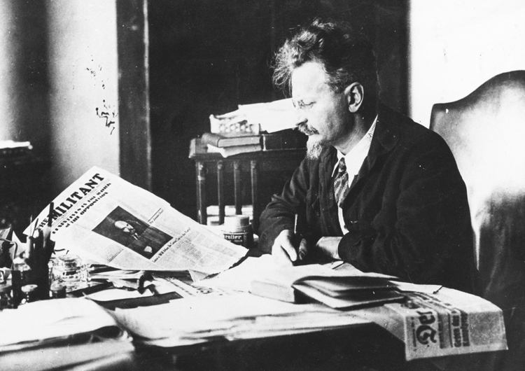 Leon Trotsky in exile in 1931. Jack London’s daughter, Joan London, sent Trotsky his book The Iron Heel. Trotsky was impressed, saying the American novelist correctly describes the “abyss the bourgeoisie will hurl you down,” if a proletarian revolution doesn’t “finish with them.”