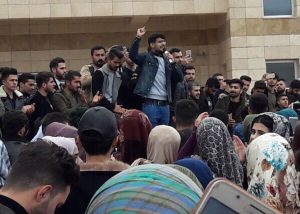 Sulaymaniyah students protest campus conditions