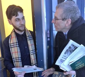 Seth Galinsky, SWP candidate for New York City Public Advocate, talks with restaurant worker Jason Bryant at his home in Cobleskill, New York, Feb. 2. Introducing the party to working people on their doorsteps and discussing how to defend working class is central activity of party.