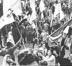Acto en apoyo a Frente de Liberación Nacional en Argelia al principio de la década de los 60.