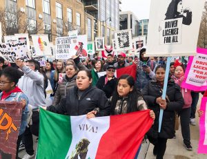 “Immigrant workers need driver’s licenses, like everyone else,” Santos Ramos told Militant at May Day protest of 4,000 in Madison, Wisconsin. Demand is in interest of entire working class.