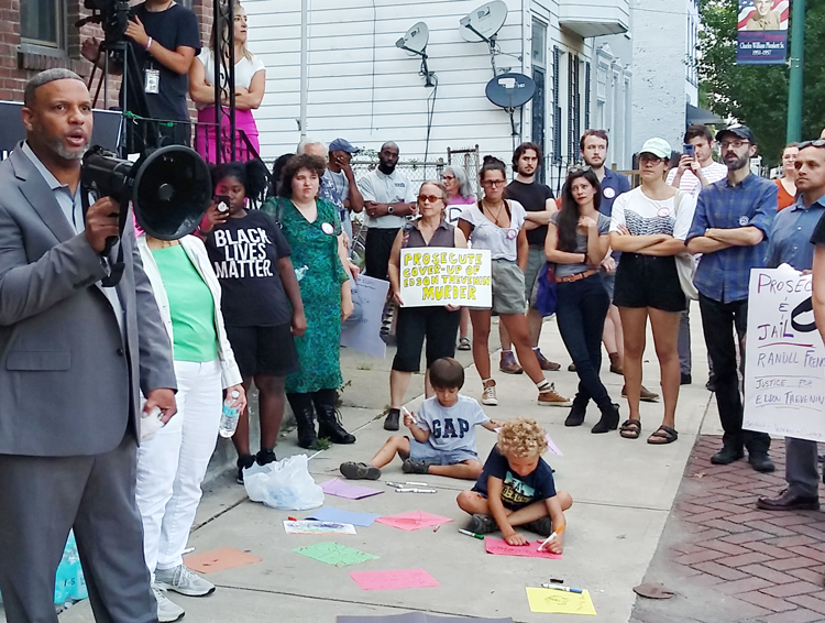 Pastor Tre Stanton speaks at Aug. 22 rally in Troy, New York, demanding firing, prosecution of cop Randall French, who killed Edson Thevenin in 2016. City officials tried to cover up killing.