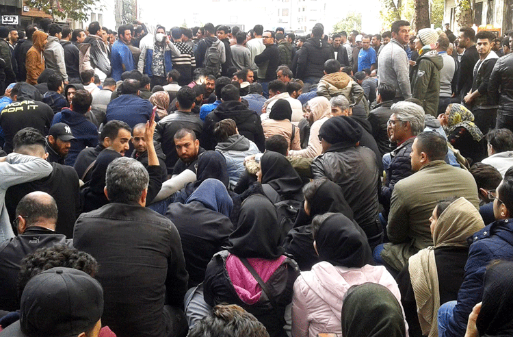 Sari, northern Iran, Nov. 16, 2019. Sparked by hikes in gas prices, protests mark growing unrest with regime’s expansionist military aims in region, taking big toll in soldiers’ lives and social needs of workers and farmers.