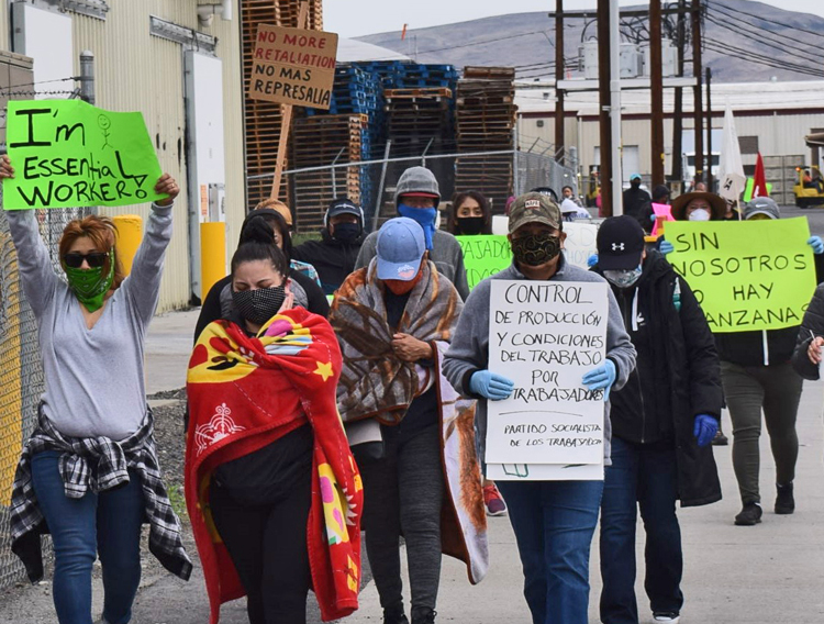 Fruit packing workers on strike at six companies in Yakima Valley, Washington, march on Monson Fruit in Selah May 14. Strike committees joined to fight for a pay increase, proper sanitation, space to work, 40-hour workweek, respect for seniority, dignity on the job, and no reprisals for strike action.