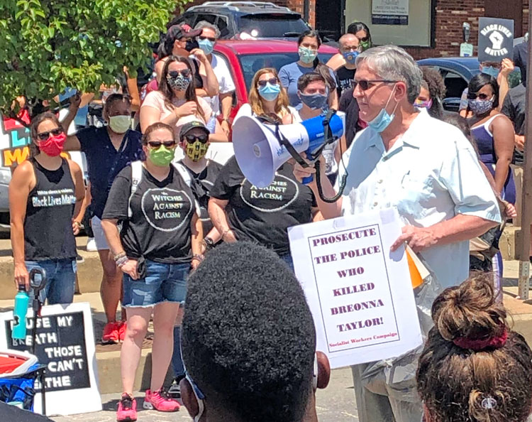 SWP campaigners joined march of hundreds against police brutality in Canonsburg, Pennsylvania, June 20. SWP congressional candidate Dave Ferguson speaks at rally.