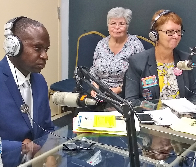 Alyson Kennedy, SWP candidate for president, right, and Malcolm Jarrett, for vice president, during Oct. 13 interview on Radio Olivier, affiliated with Mount Olive Church of God, in Orange, New Jersey. SWP candidates said Cuban Revolution is example for U.S. workers.