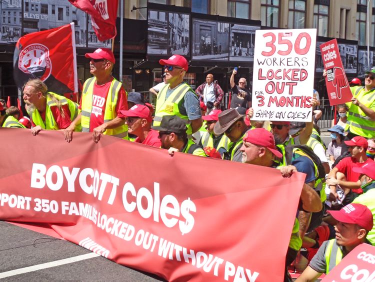 Rally in Sydney Dec. 12 protests lockout by Coles warehouse bosses of 350 members of United Workers Union. They’re fighting for better severance pay and end to bosses’ threats.