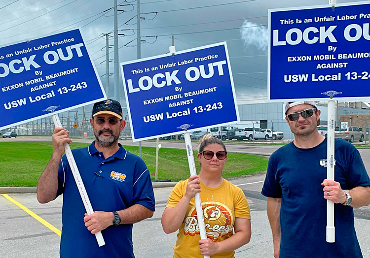 Members of United Steelworkers Local 13-243 picket outside ExxonMobil in Beaumont, Texas, after being locked out by bosses May 1 in attack on seniority rights, safety and job security.