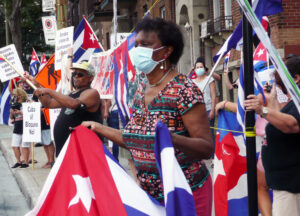 July 25 rally after car caravan in Montreal against U.S. embargo of Cuba. The monthly actions demand end to Washington’s more than 60-year push to destroy Cuba’s socialist revolution.