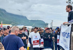 Members of Unifor Local 2301 on strike against Rio Tinto rally July 28 at company’s aluminum smelter in Kitimat, British Columbia, protesting bosses’ attacks on pensions, health care, safety.