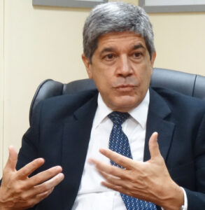 Carlos Fernández de Cossío, jefe para EE.UU. del ministerio del exterior cubano.