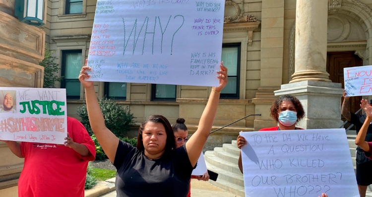 Family, supporters of Leonard Williams Jr. protest Sept. 20 at Washington County Courthouse in Pennsylvania. DA claims his killing by landlord was “justifiable.”