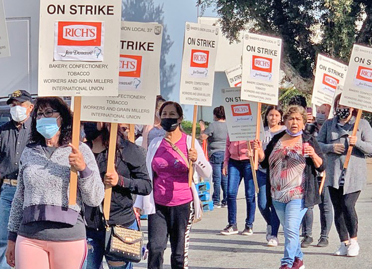 Members of Bakery Workers union Local 37 on strike against Jon Donaire Desserts in Santa Fe Springs, California, picket plant Nov. 7 in fight for $1 raise, respect and pensions.