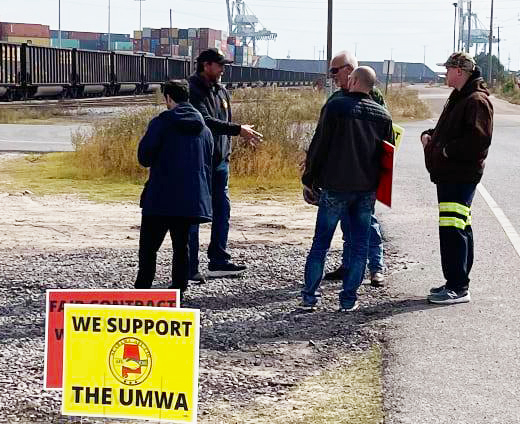 International Longshoremen’s Association Local 1410 protest Nov. 4 at Mobile, Alabama, port where Warrior Met bosses ship coal abroad. Action supported New York UMWA rally.