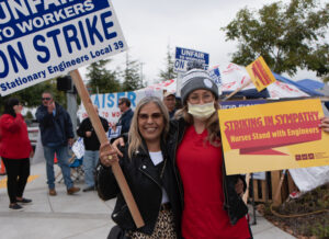 California Nurses Association members walked out for one day Nov. 19, supporting striking engineers at 24 Kaiser hospitals in Northern California. Above, picket line in San Leandro.