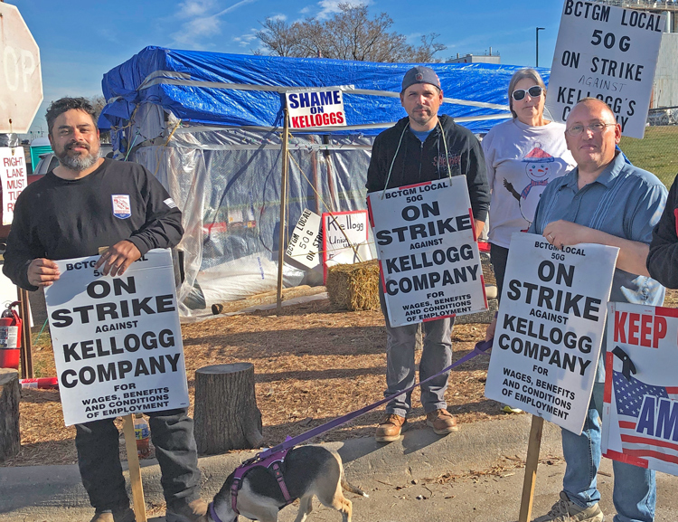 Picket at Omaha, Nebraska, Kellogg’s plant Dec. 2. Strikers overwhelmingly rejected new contract, continue fight for “equal pay for equal work.” Join efforts to build solidarity!