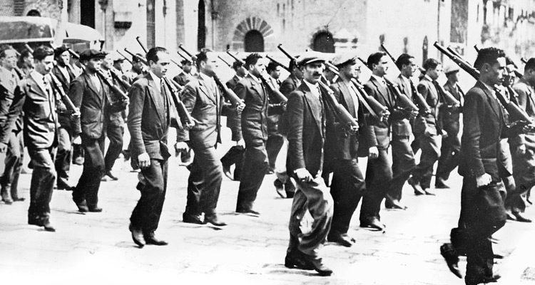 Spanish workers’ militia in 1930’s. Workers and farmers struggle against fascist forces of Franco was sabotaged by Stalinist bloc with capitalist parties. “Audacious social reforms are strongest weapon in civil war,” Trotsky said.