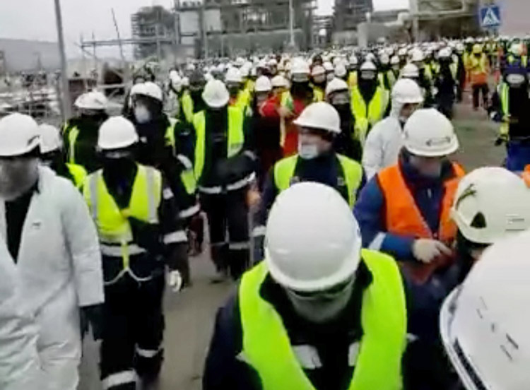 Tengiz oil field workers in western Kazakhstan walk off the job Jan. 2 at start of what became nationwide protests against gov’t attacks on workers, doubling of fuel prices, brutal repression.