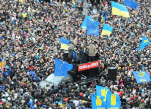 Dec. 1, 2013, Maidan protest in Kyiv, part of mass movement that forced out Moscow-backed regime. Fight to defend Ukraine independence and sovereignty is in interest of all workers.