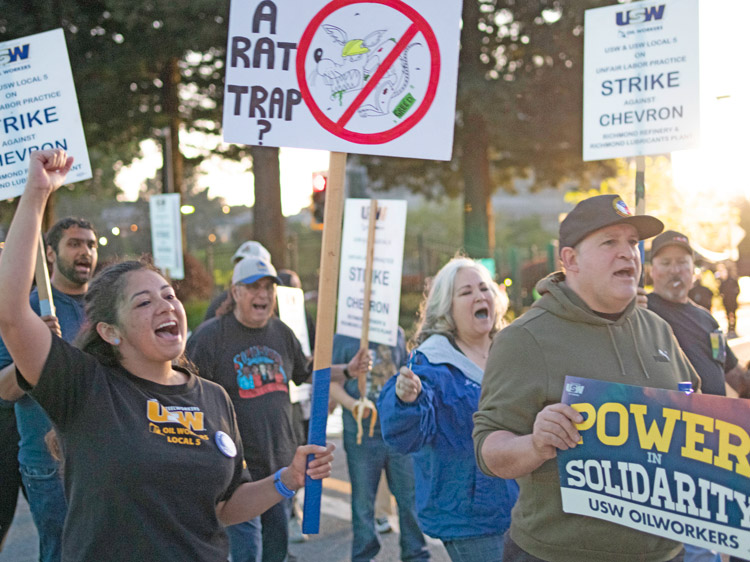 Striking United Steelworkers Local 5 members and supporters rally outside Chevron refinery in Richmond, California, April 7 in fight for safety, higher pay and hiring more workers.