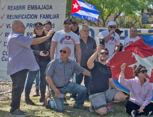 Rally, caravan in Miami March 27 demand end to U.S. government’s embargo of Cuba.