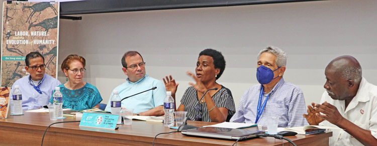 April 24 panel at Havana International Book Fair. From left, Róger Calero, Pathfinder editor; Mary-Alice Waters, a leader of Socialist Workers Party and president of Pathfinder Press; Fernando González, president of Cuban Institute for Friendship with the Peoples; Zuleica Romay, director of Afro-American Studies at Casa de las Américas; Pedro Pablo Rodríguez, lead editor of complete works of José Martí; and Victor Dreke, longtime revolutionary combatant.