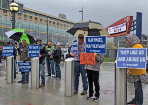 Over 40 rail worker unionists picketed annual meeting of Berkshire Hathaway, owner of BNSF, in Omaha, Nebraska, April 30. “Rail workers are quitting over unsafe working conditions and rail bosses’ daily harassment,” Lance Anton, BNSF conductor, told the Militant June 20.