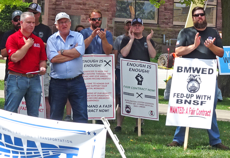 Some 150 union members and supporters rally July 30 in Galesburg, Illinois, to protest drive by major U.S. rail bosses to impose contract to increase profits off workers’ backs.