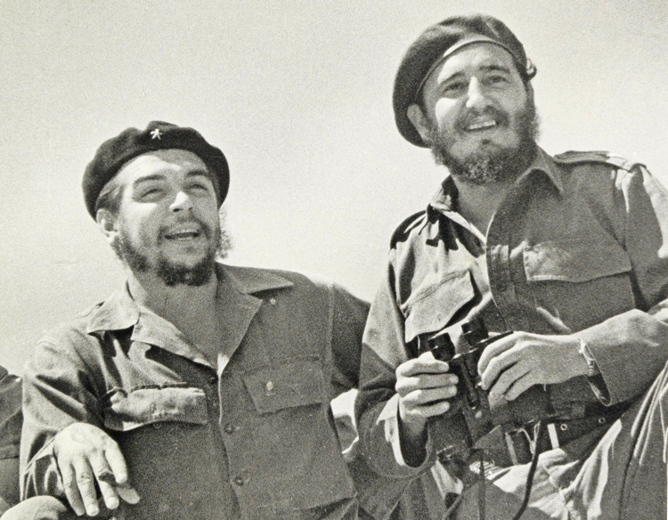 Che Guevara, left, with Fidel Castro in Cuba in 1962. They led workers and peasants to take political power in 1959, and use it to make a socialist revolution. The Cuban Revolution “discovered Marxism by its own methods,” Guevara said, “in living contact with the people.”