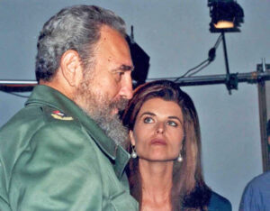 Fidel Castro with journalist Maria Shriver in 1988. In 1992 she asked him about 1962 “Missile Crisis.” Castro said “looking back he never would have given the Soviets the OK.” Cuban diplomat Carlos Fernández de Cossío says U.S. charges today aim to “justify their embargo.”