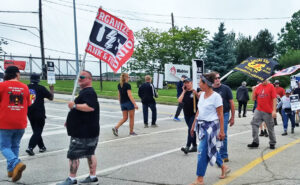 United Electrical Workers members on strike against Wabtec picket plant in Erie, Pennsylvania, June 27. Demands include wage raise, right to strike over grievances, improved health care.