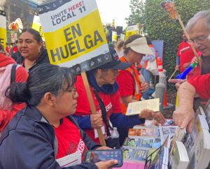 SWP campaign table at Nov. 4 rally for striking hotel workers in Los Angeles. The Militant’s coverage of the fight against Jew-hatred and support for ongoing labor resistance helped win 45 subscribers to the Militant there over last three weeks, including 10 to hotel workers.