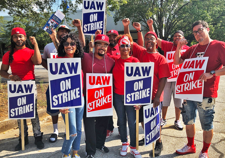 UAW picket at Stellantis plant in Morrow, Georgia, Sept. 22. Some 40,000 autoworkers walked out at GM, Ford and Stellantis for up to six weeks in 2023 contract fight. More workers are using unions to resist bosses’ attacks, while percentage of workers in unions continues to fall.