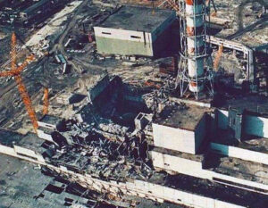 Chernobyl plant in Ukraine after April 26, 1986, nuclear meltdown. Capitalist rulers in Russia today have same contempt for working people as Stalinist bureaucrats in Soviet Union had.