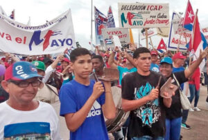 Millions turn out to celebrate May Day in Cuba