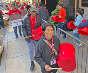 Huelguistas en hoteles en Boston consiguen victoria