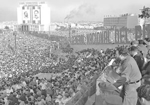 Fidel Castro addresses million-strong rally in February 1962 as workers and farmers made socialist revolution in Cuba. “Second Declaration of Havana” adopted there was call to action to working people across Americas, world to join in fight against U.S. imperialism.