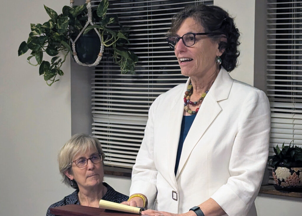 Rachele Fruit, Socialist Workers Party candidate for president, speaks at event in Pittsburgh Oct. 30, chaired by Candace Wagner, party’s candidate for U.S. Congress from Pennsylvania.