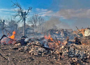 Moscow claims Easter ‘truce,’ then bombs Ukraine cities
