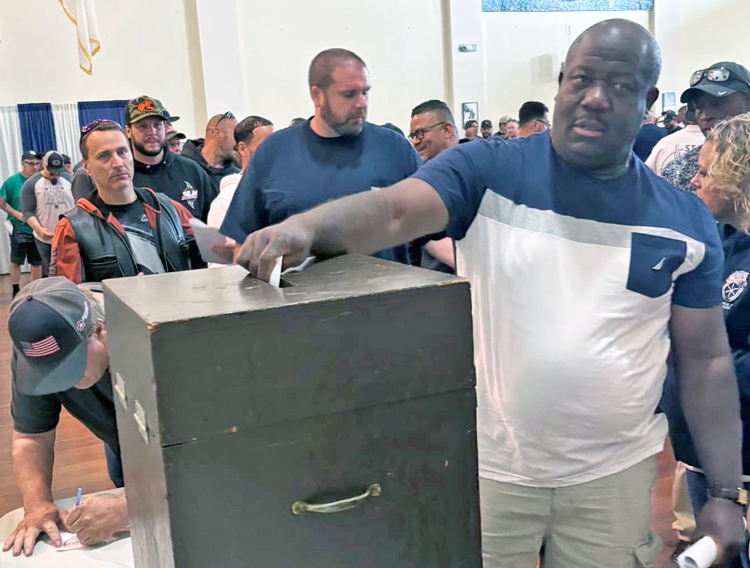 At meeting Aug. 3, members of Teamsters Local 25 in Boston discussed and then voted by 93% to reject the demands of Republic Services bosses and continue their five-week-long strike.