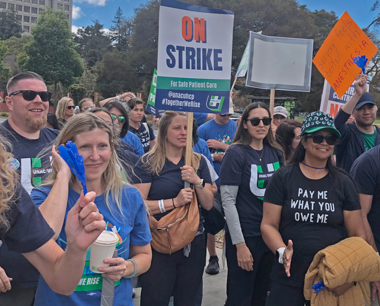 Striking nurse anesthetists and midwives rally at Kaiser hospital in Oakland, California, Sept. 8 in fight for wage raise and adequate staffing. Over 600 walked out at 20 hospitals that day