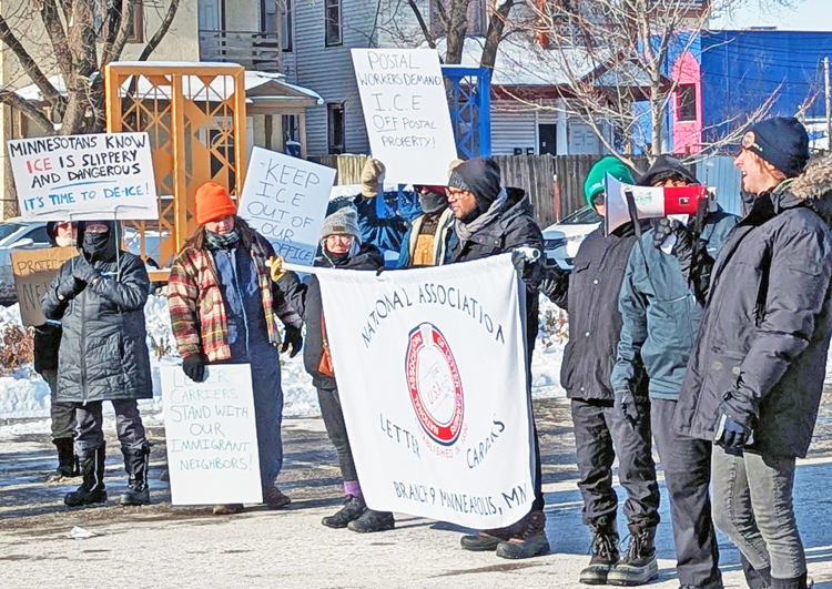 Postal union protests gov’t using post offices to launch ICE raids