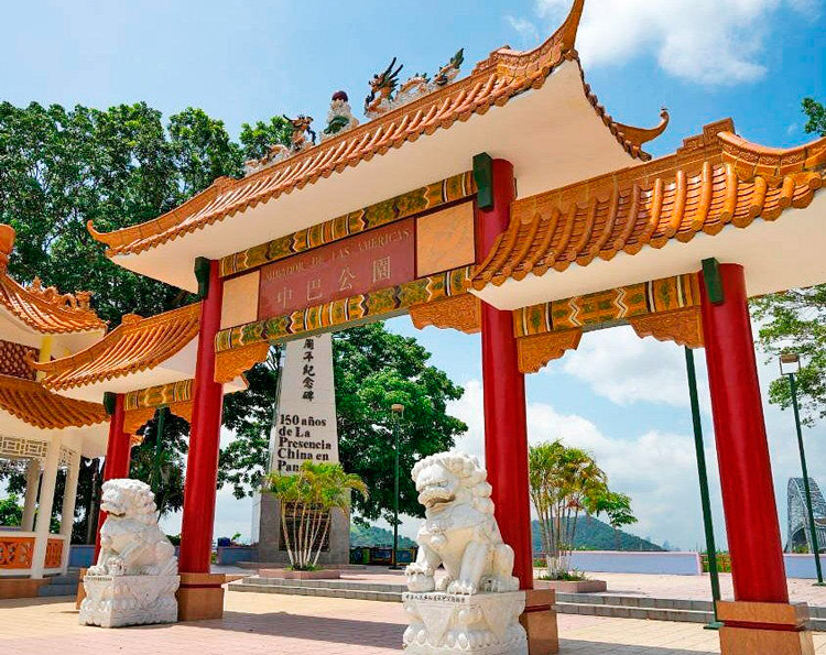 Chinese park, monument near Bridge of the Americas were demolished despite protests by Chinese community Dec. 27. Monument built in 2004 paid tribute to thousands of Chinese laborers who died building first railroad crossing the Isthmus of Panama and Panama Canal.