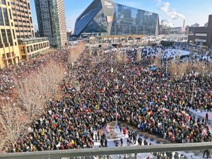 Thousands rallied in Minneapolis Jan. 23, protesting gov’t attacks, deportations of immigrant workers. Area unions built and organized to help ensure it was a disciplined, peaceful action.