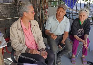 « Des millions de Cubains apprécient ce que nous avons obtenu grâce à la révolution », a dit Carlos Muñiz, au centre, à La Havane.