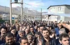 Hundreds join Feb. 7 Hamedan province funeral for Somayeh Ghobadi, 39-year-old sewing factory worker killed in Tehran during protest. Funerals in Iran are turning into demonstrations.