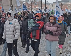 Marchers in Montreal joined demonstrators across Quebec Feb. 7 to defend the rights of immigrant workers. The increased presence of union banners and contingents was striking.
