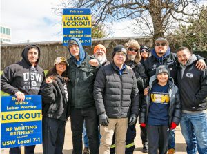Faced with BP bosses’ union-busting lockout, United Steelworkers Local 7-1 members at Whiting refinery in Indiana picket, win support in fight for job safety, more union staffing.