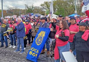 Rally by hundreds of rail workers in Massapequa, New York, May 9. Five unions under anti-labor Railway Labor Act have been tied up in red tape and barred from striking for three years.