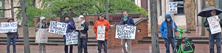 Picket line at the Federal Building in Seattle June 8 called by the Socialist Workers Party demanded, “U.S. Hands Off Cuba! Let the oil in!”